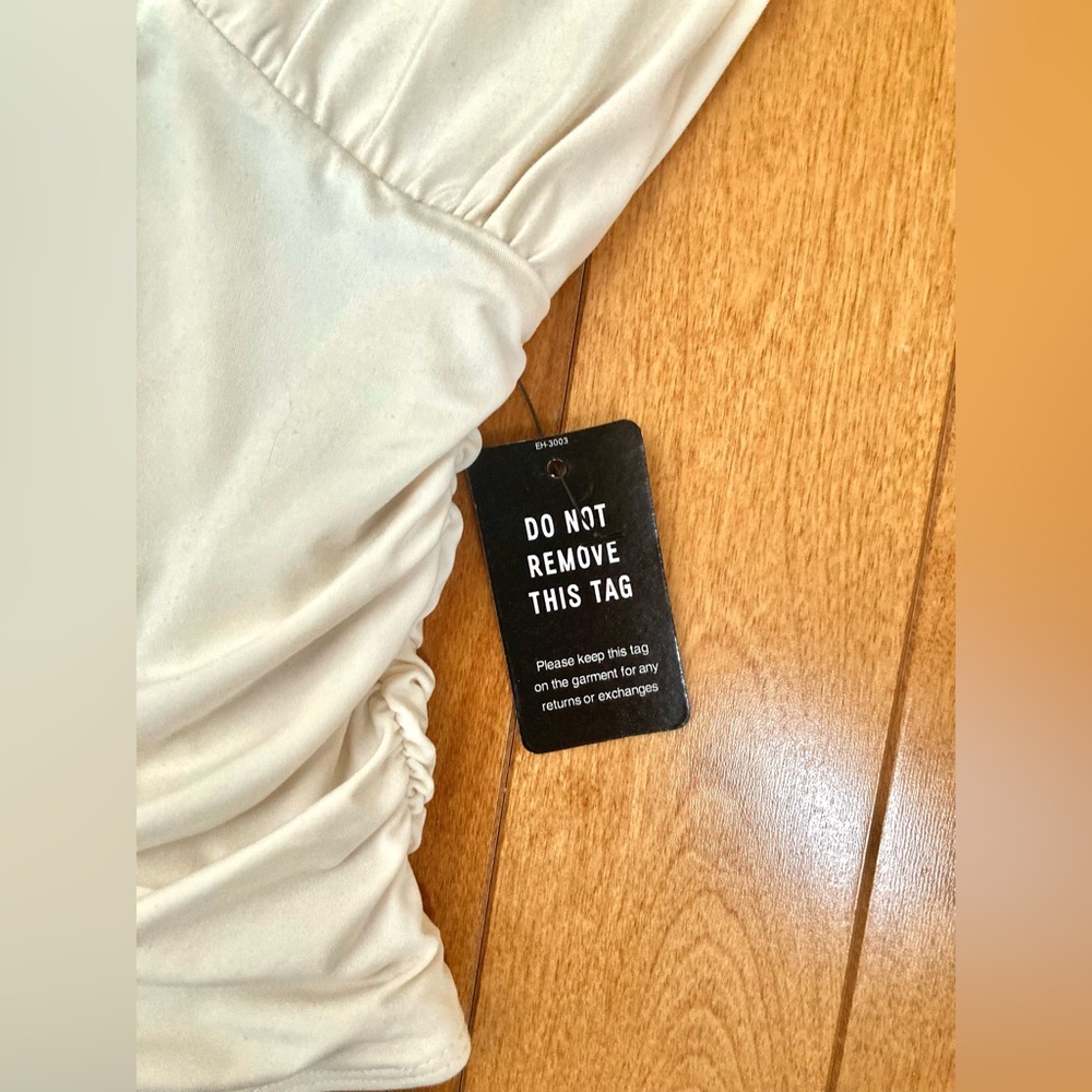 NWT Express Body Contour Compression Empire V-Neck Thong Bodysuit Size S - Picture 5 of 10